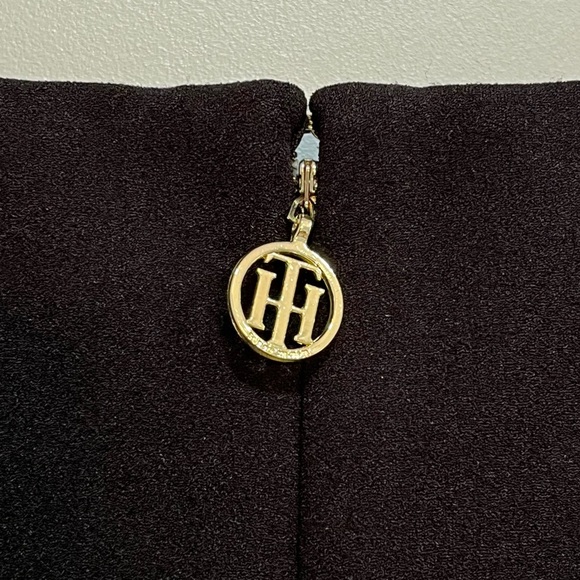 Tommy Hilfiger Classic Scuba Crepe Two Pocket Dress - Picture 6 of 9